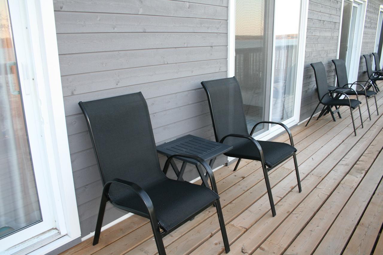 Stokes Bay Tamarac Island Motel מראה חיצוני תמונה