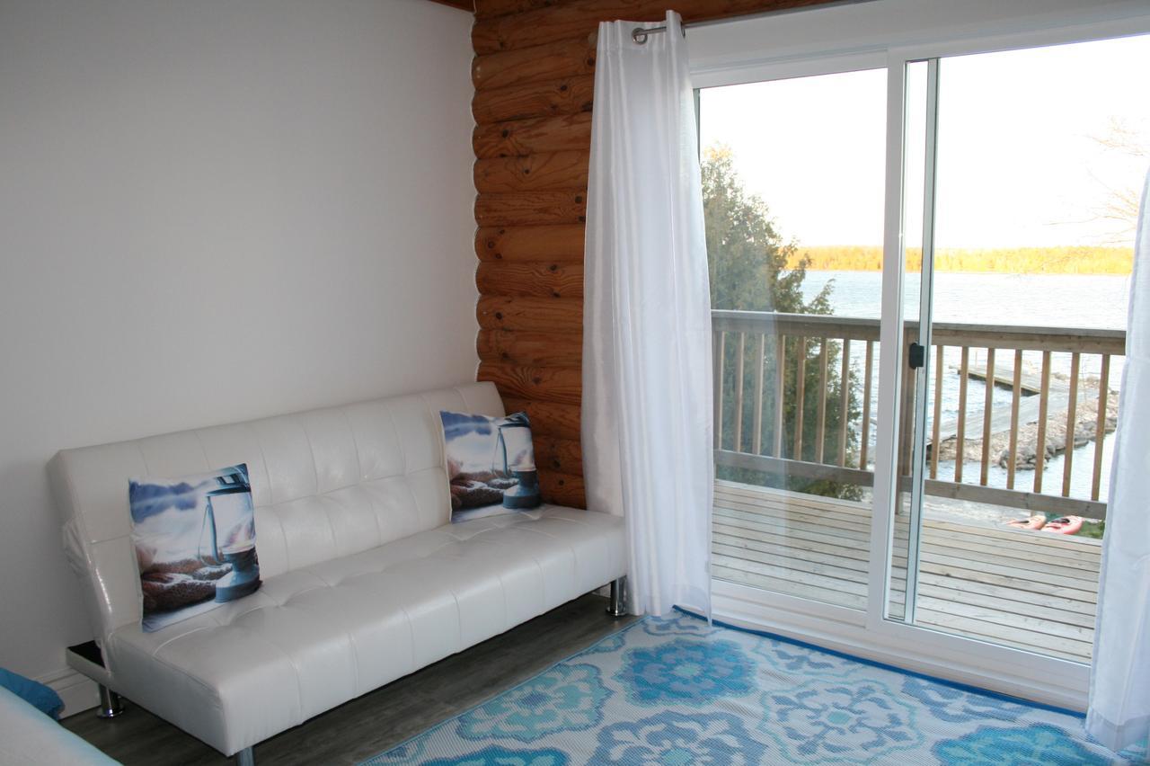 Stokes Bay Tamarac Island Motel מראה חיצוני תמונה